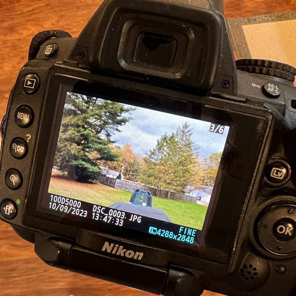Nikon D5000 bundle - Picture 14 of 15